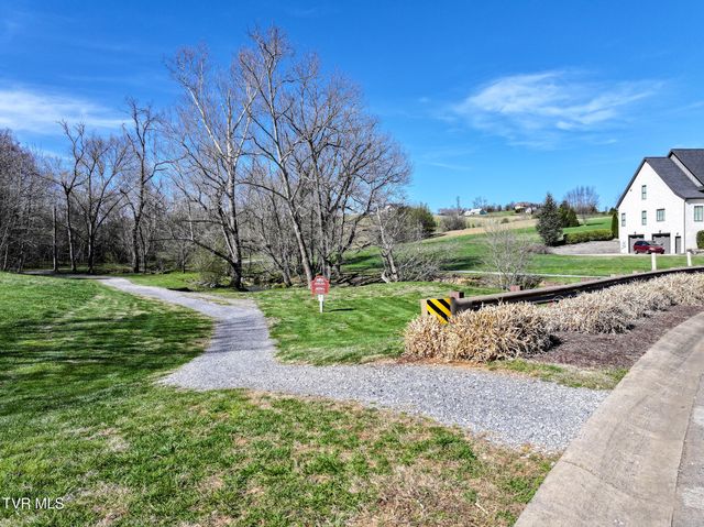 177 North Forest Lane, Blountville, TN 37617