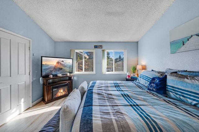 1229 Fall Creek Way, Sacramento, CA 95833