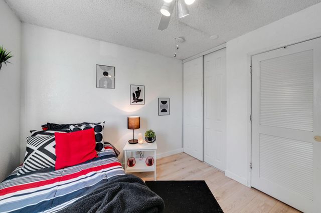 1229 Fall Creek Way, Sacramento, CA 95833