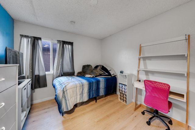 1229 Fall Creek Way, Sacramento, CA 95833