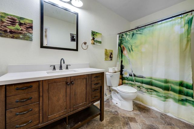 1229 Fall Creek Way, Sacramento, CA 95833