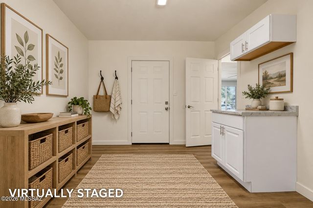 7048 N Northlight Drive, Tucson, AZ 85741