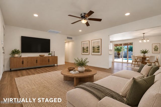 7048 N Northlight Drive, Tucson, AZ 85741