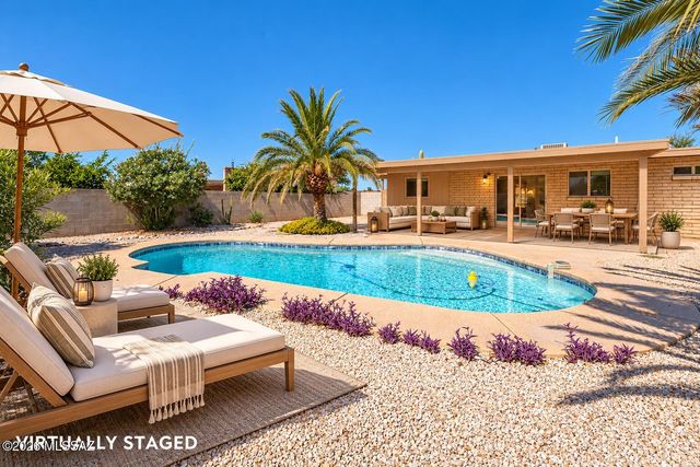7048 N Northlight Drive, Tucson, AZ 85741