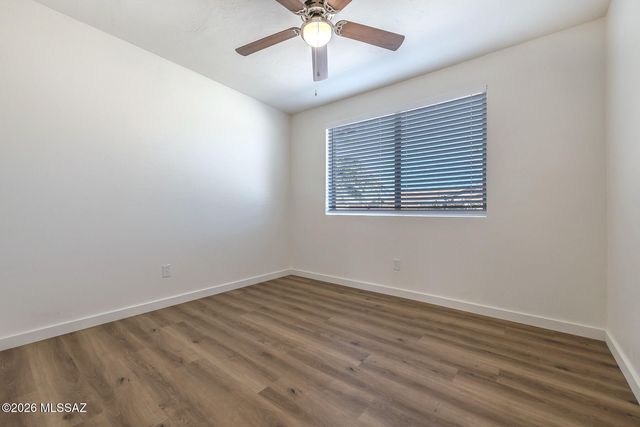 7048 N Northlight Drive, Tucson, AZ 85741