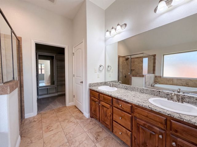 120 Donna Circle, Granbury, TX 76049