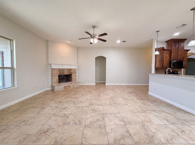 120 Donna Circle, Granbury, TX 76049