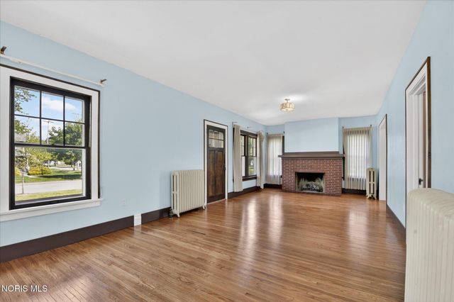 326 E Dudley Street, Maumee, OH 43537