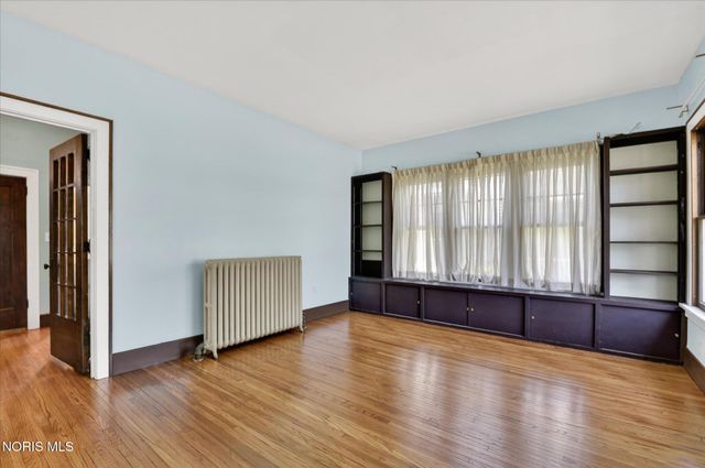 326 E Dudley Street, Maumee, OH 43537