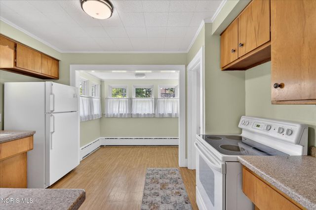 326 E Dudley Street, Maumee, OH 43537