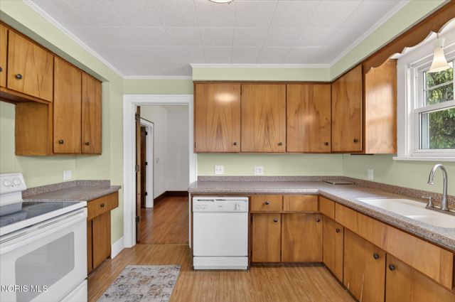 326 E Dudley Street, Maumee, OH 43537