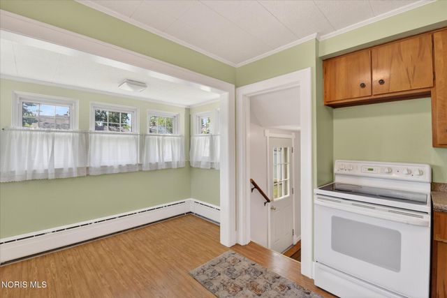 326 E Dudley Street, Maumee, OH 43537