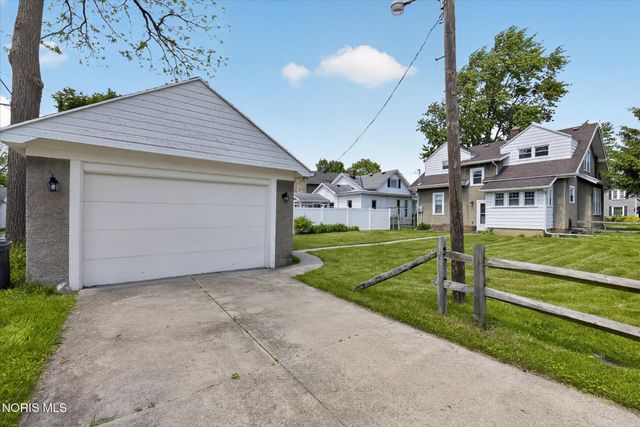 326 E Dudley Street, Maumee, OH 43537