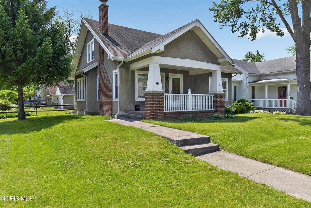 326 E Dudley Street, Maumee, OH 43537