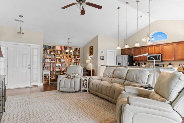 190 Camrose Way, Myrtle Beach, SC 29588