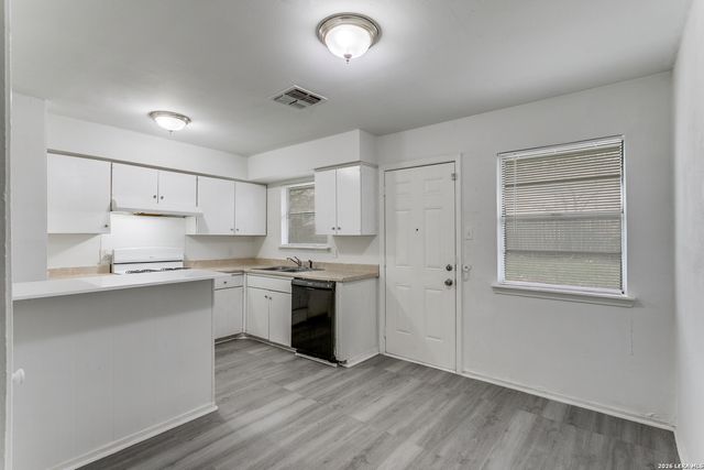 528 Southtrail, San Antonio, TX 78216