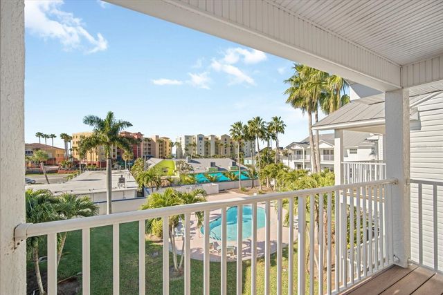 135 BATH CLUB CIRCLE, North Redington Beach, FL 33708