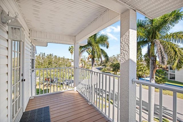 135 BATH CLUB CIRCLE, North Redington Beach, FL 33708