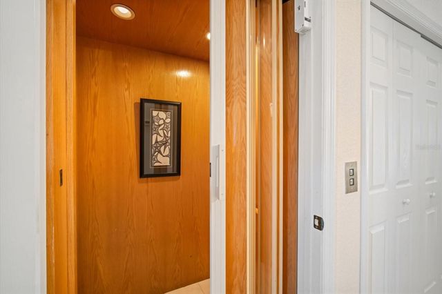 135 BATH CLUB CIRCLE, North Redington Beach, FL 33708