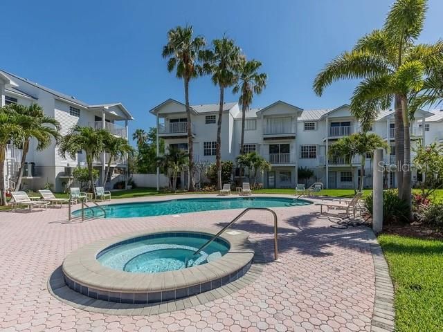 135 BATH CLUB CIRCLE, North Redington Beach, FL 33708