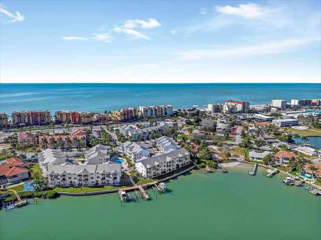 135 BATH CLUB CIRCLE, North Redington Beach, FL 33708