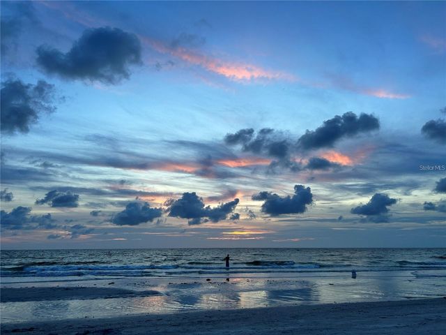 135 BATH CLUB CIRCLE, North Redington Beach, FL 33708