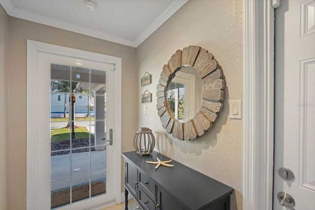 135 BATH CLUB CIRCLE, North Redington Beach, FL 33708