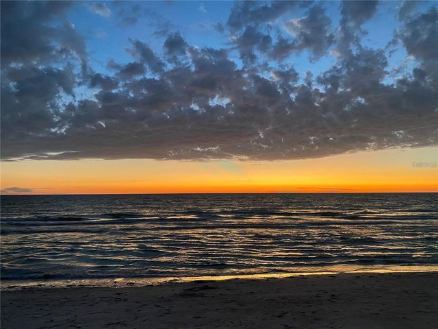 135 BATH CLUB CIRCLE, North Redington Beach, FL 33708