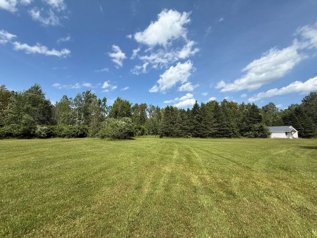 1225 W Sun Oil Road, Gladwin, MI 48624