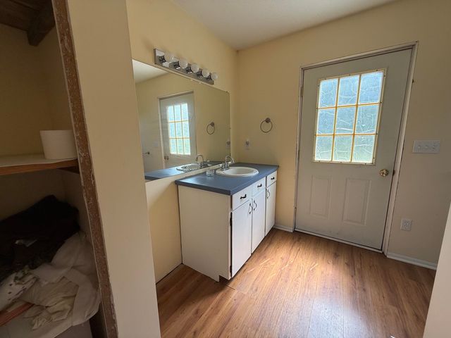 1225 W Sun Oil Road, Gladwin, MI 48624