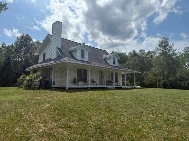 1225 W Sun Oil Road, Gladwin, MI 48624