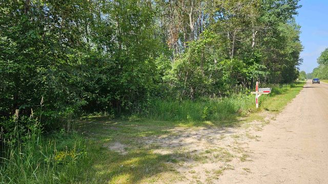 1225 W Sun Oil Road, Gladwin, MI 48624