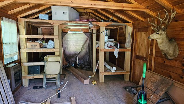 1225 W Sun Oil Road, Gladwin, MI 48624