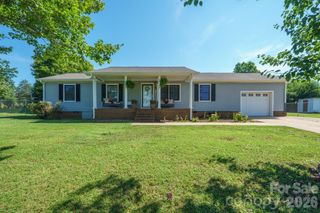 2384 Country Hollow Road, Conover, NC 28613