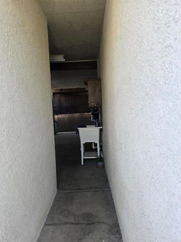 704 S H Street, Imperial, CA 92251