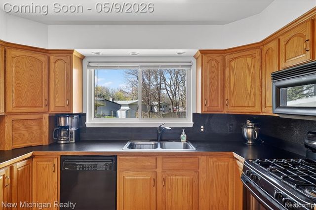 4291 Hallmark Court, Flint, MI 48532