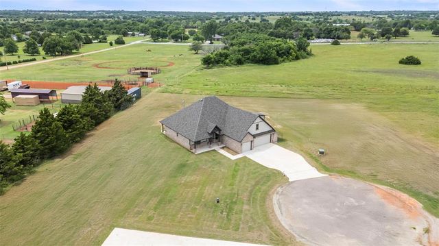 1925 Valley Ranch Road, Blanchard, OK 73010