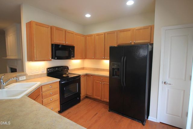 8709 Owl Roost Place, Raleigh, NC 27617