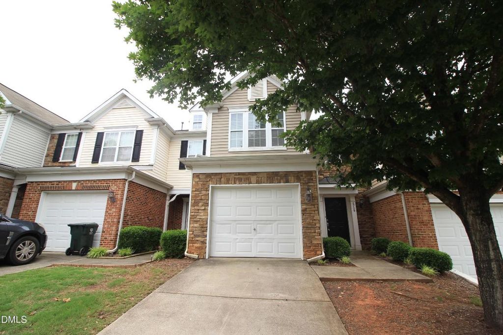 8709 Owl Roost Place, Raleigh, NC 27617