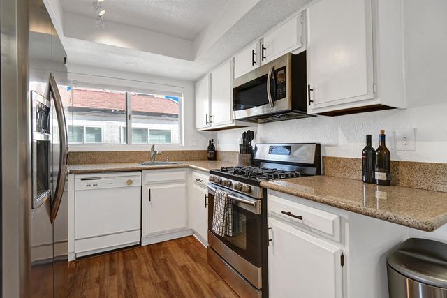 1348 S Camino Real, Palm Springs, CA 92264