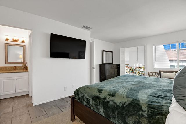 1348 S Camino Real, Palm Springs, CA 92264