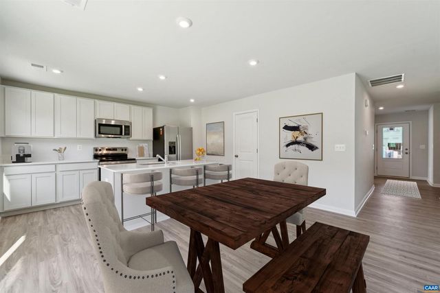 322 OLDFIELD DR, Charlottesville, VA 22902