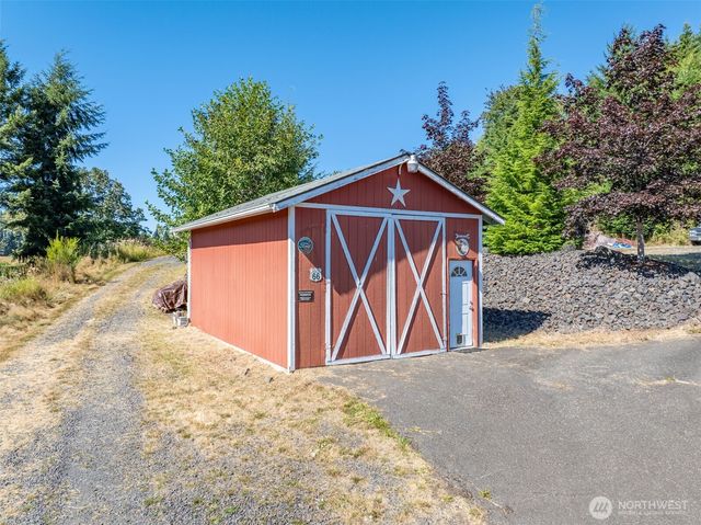 526 Haywire Road, Winlock, WA 98596
