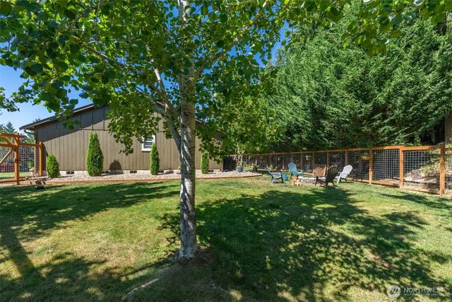 526 Haywire Road, Winlock, WA 98596