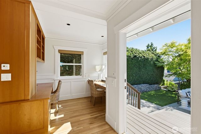 1625 7th Avenue W, Seattle, WA 98119
