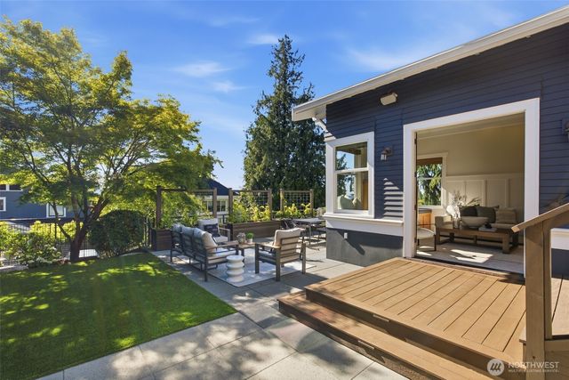 1625 7th Avenue W, Seattle, WA 98119