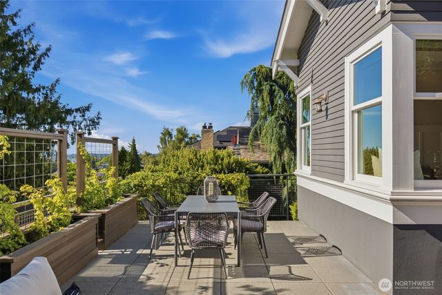 1625 7th Avenue W, Seattle, WA 98119
