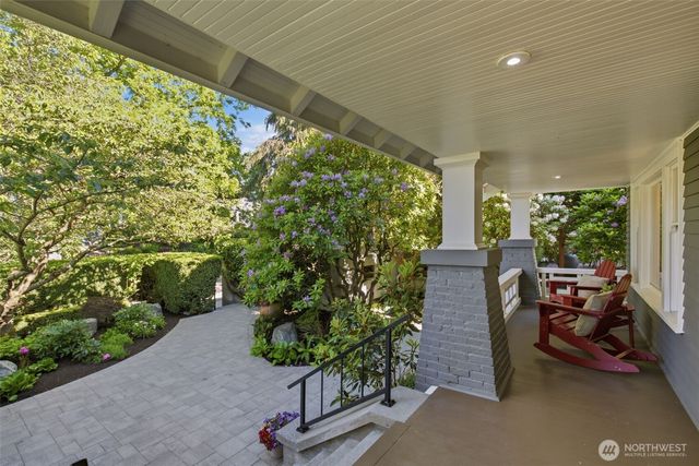 1625 7th Avenue W, Seattle, WA 98119