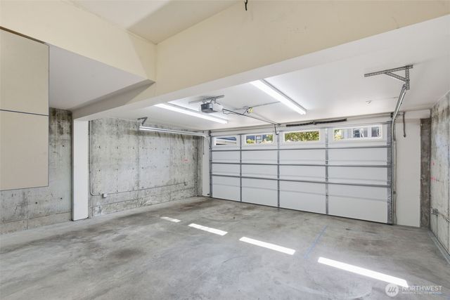 1625 7th Avenue W, Seattle, WA 98119