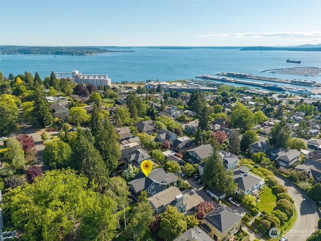 1625 7th Avenue W, Seattle, WA 98119